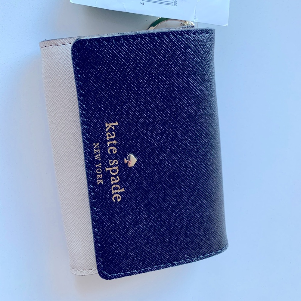 Brand New Kate Spade Cedar Street Darla Coin Purse Wallet Key Chain w/tag